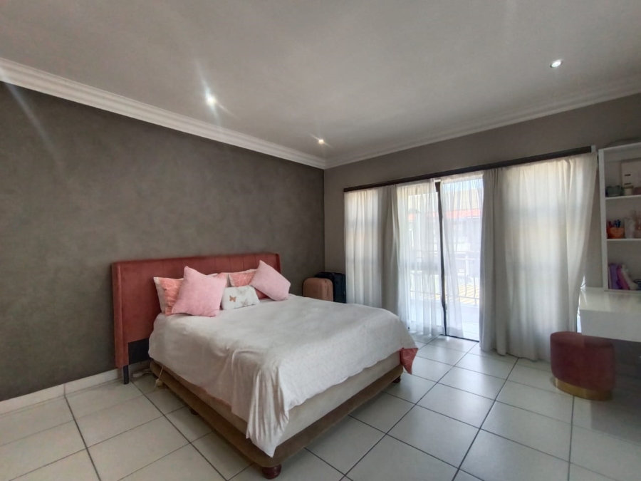 3 Bedroom Property for Sale in Vanderbijlpark SW 5 Gauteng