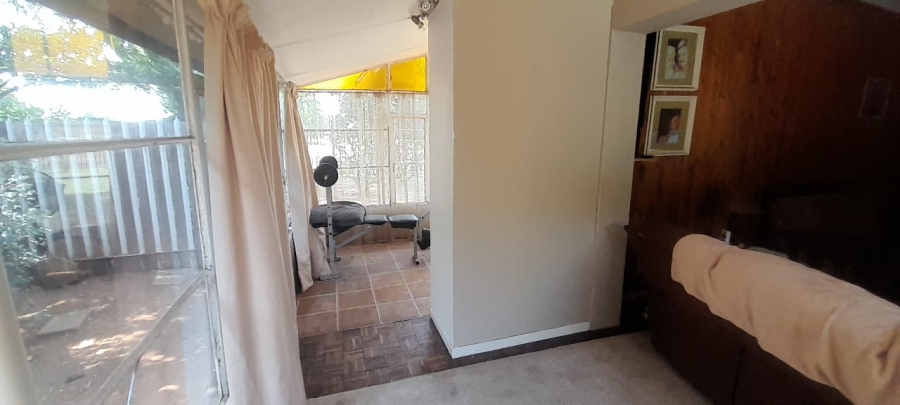 3 Bedroom Property for Sale in Rothdene Gauteng