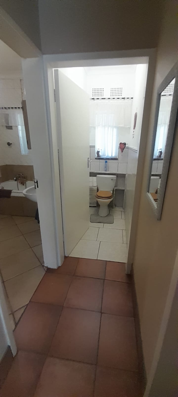 3 Bedroom Property for Sale in Rothdene Gauteng