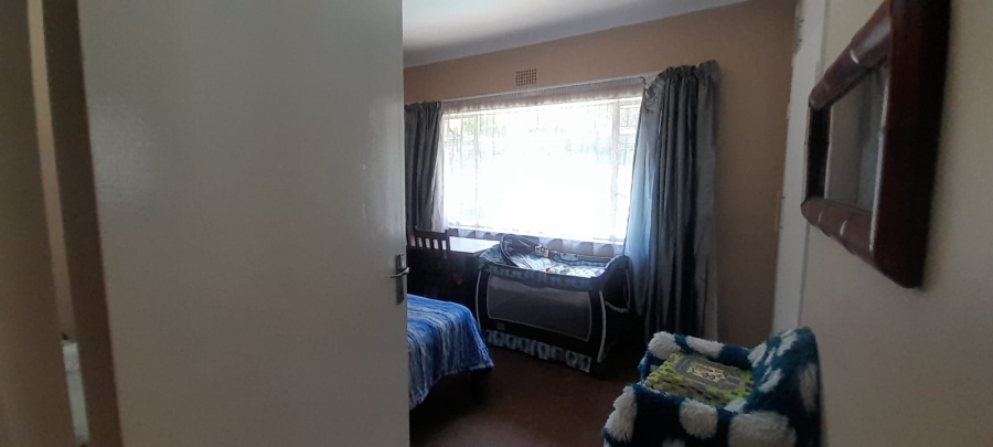 3 Bedroom Property for Sale in Rothdene Gauteng