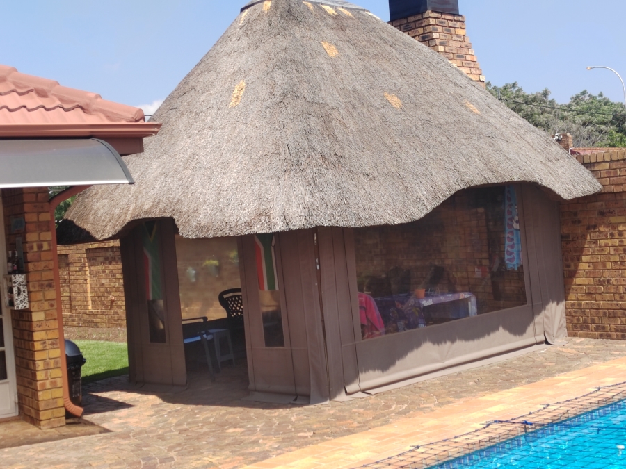 3 Bedroom Property for Sale in Sunair Park Gauteng