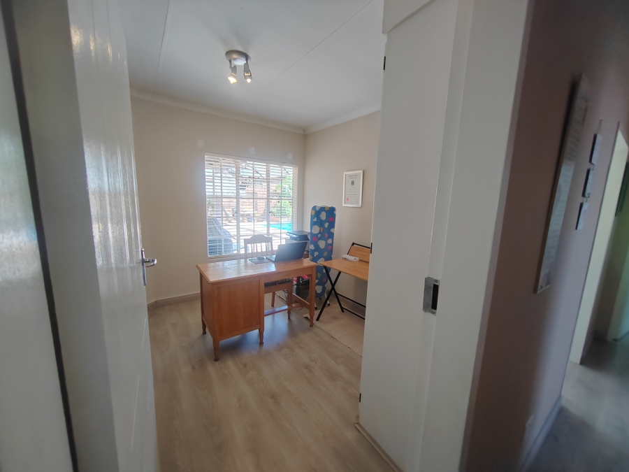 3 Bedroom Property for Sale in Sunair Park Gauteng