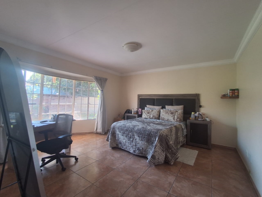 3 Bedroom Property for Sale in Three Rivers Proper Gauteng