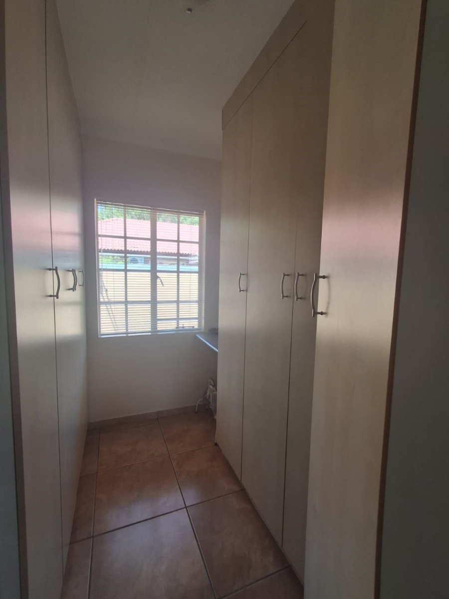 3 Bedroom Property for Sale in Three Rivers Proper Gauteng