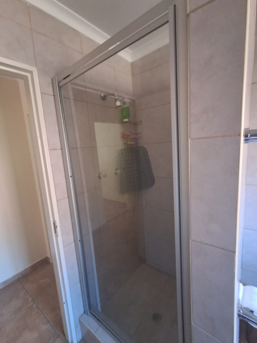 3 Bedroom Property for Sale in Three Rivers Proper Gauteng