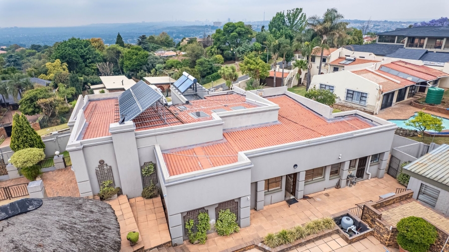 4 Bedroom Property for Sale in Northcliff Gauteng