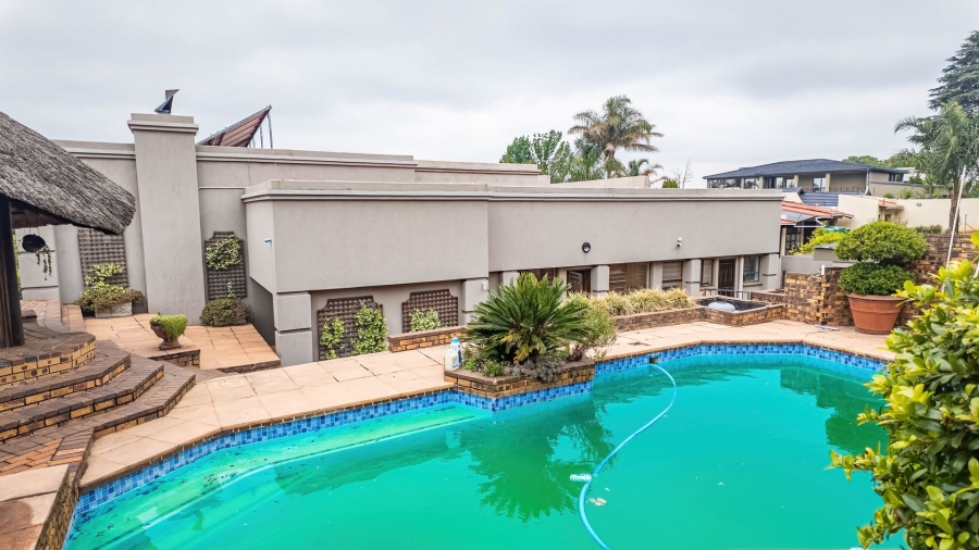 4 Bedroom Property for Sale in Northcliff Gauteng