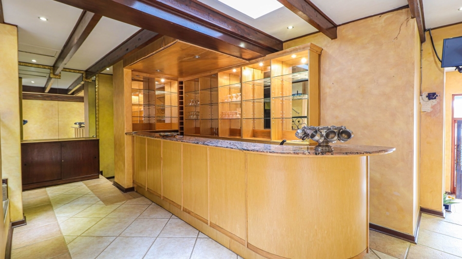 4 Bedroom Property for Sale in Northcliff Gauteng