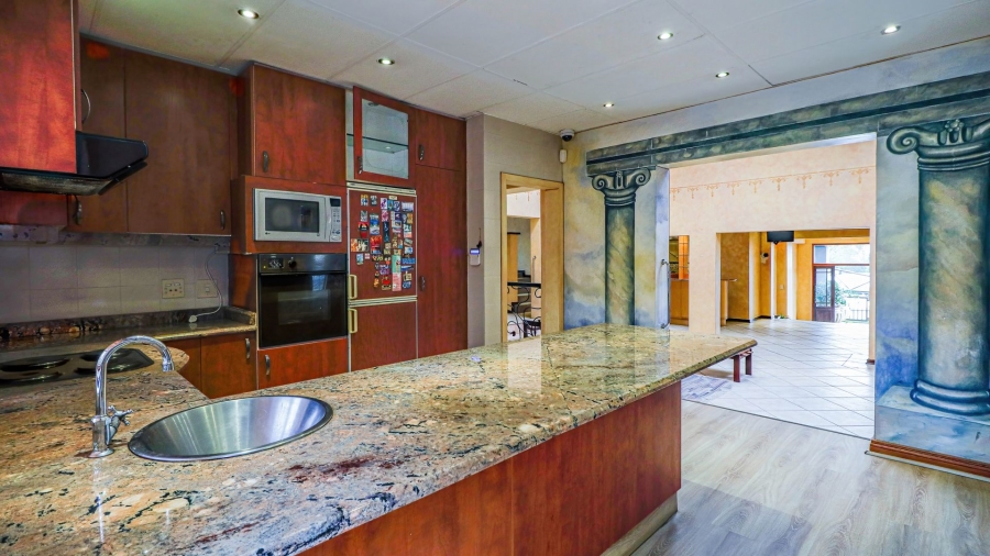 4 Bedroom Property for Sale in Northcliff Gauteng