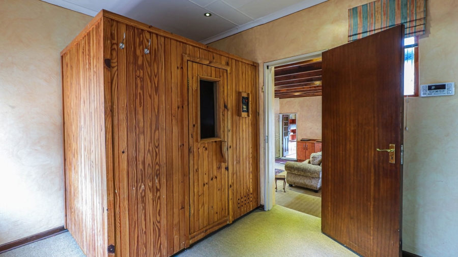 4 Bedroom Property for Sale in Northcliff Gauteng