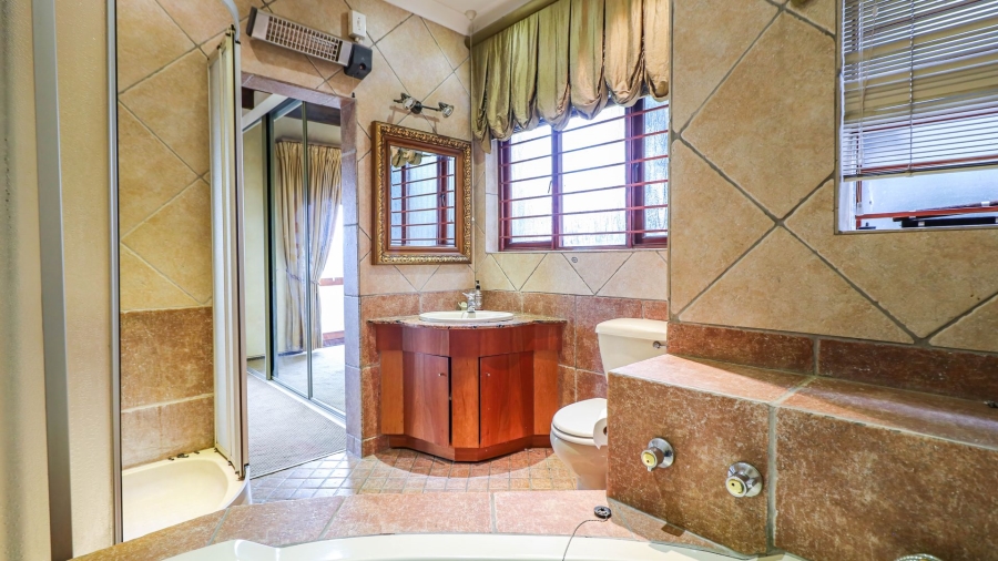 4 Bedroom Property for Sale in Northcliff Gauteng