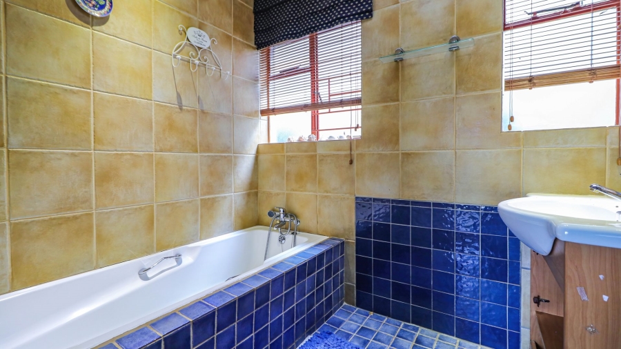 4 Bedroom Property for Sale in Northcliff Gauteng