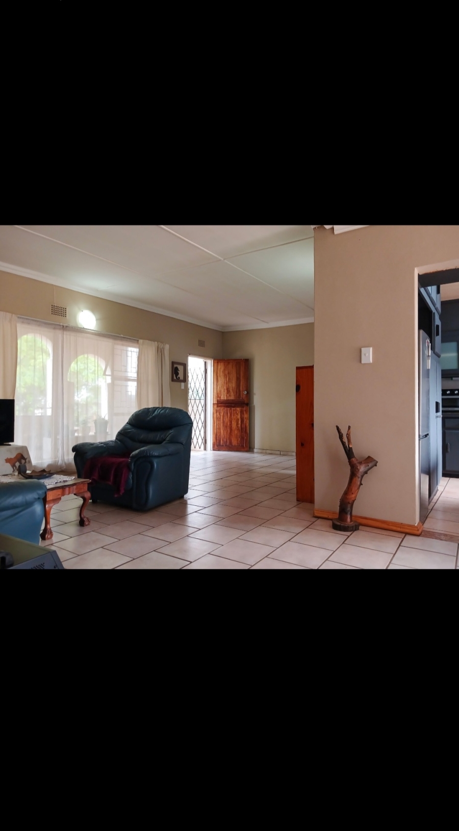 5 Bedroom Property for Sale in Rensburg Gauteng