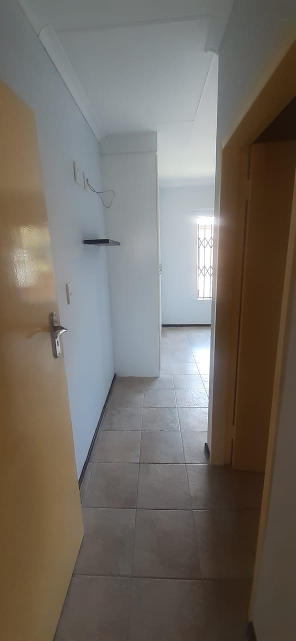 2 Bedroom Property for Sale in Sonneveld Gauteng