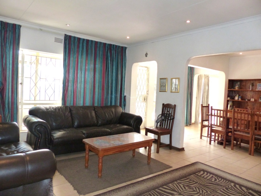 3 Bedroom Property for Sale in Gallo Manor Gauteng