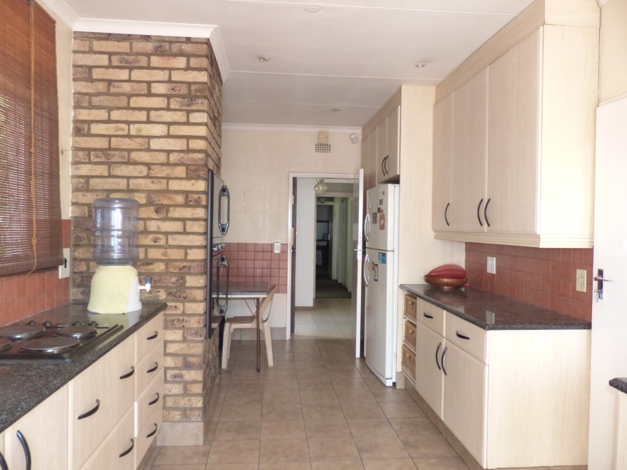 3 Bedroom Property for Sale in Gallo Manor Gauteng