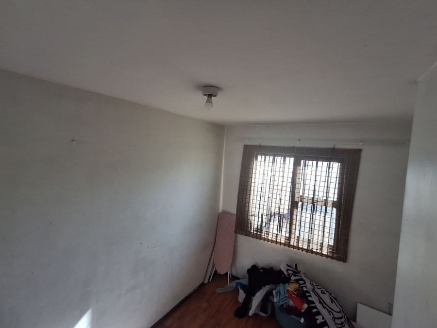 2 Bedroom Property for Sale in Birchleigh North Gauteng