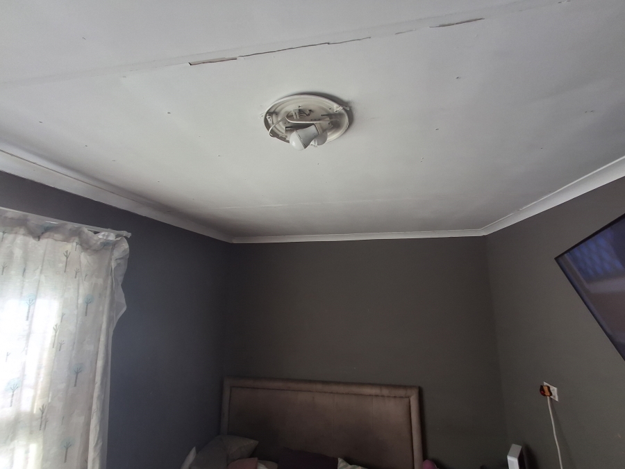 2 Bedroom Property for Sale in Birchleigh North Gauteng