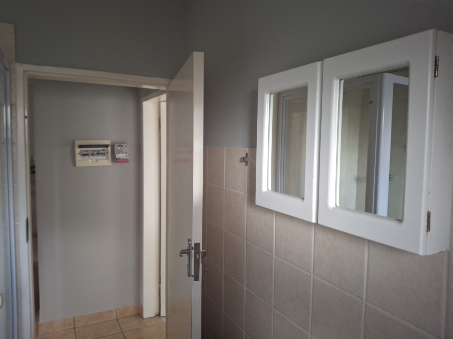 2 Bedroom Property for Sale in Albermarle Gauteng