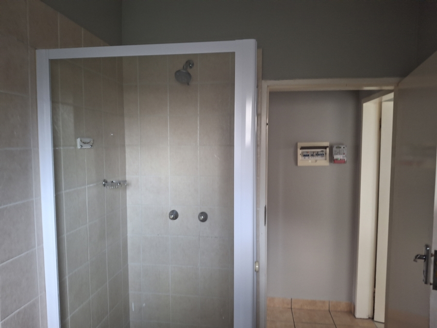 2 Bedroom Property for Sale in Albermarle Gauteng