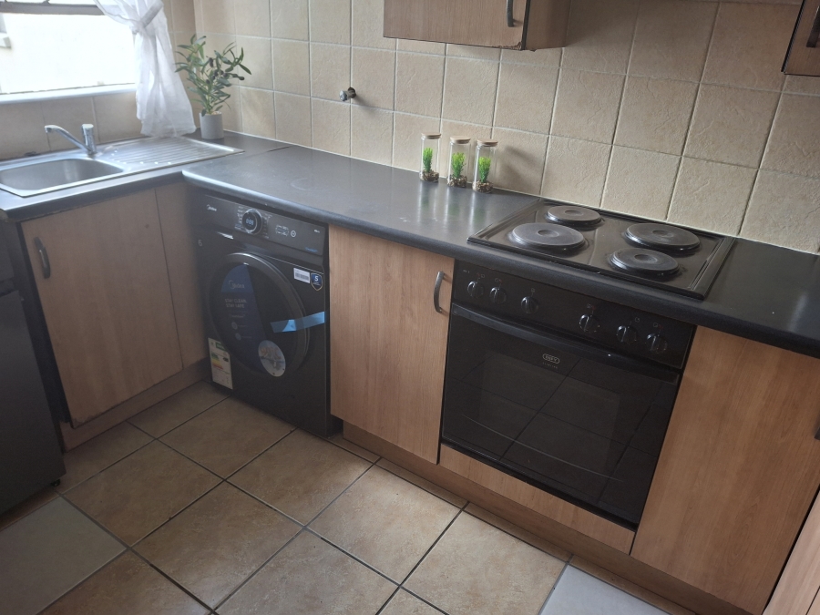 2 Bedroom Property for Sale in Albermarle Gauteng