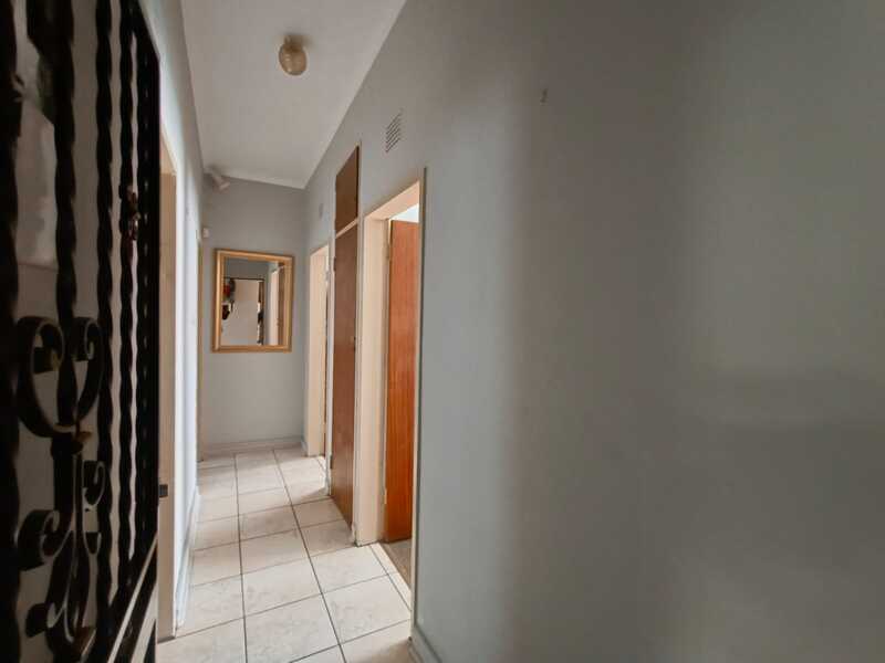 3 Bedroom Property for Sale in Vanderbijlpark SE 6 Gauteng