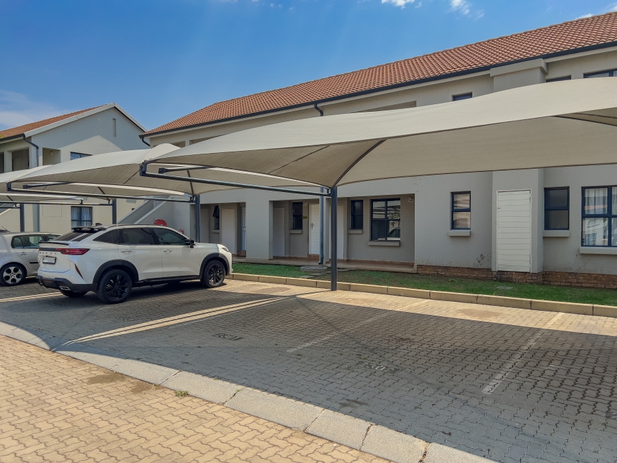 2 Bedroom Property for Sale in The Stewards Gauteng