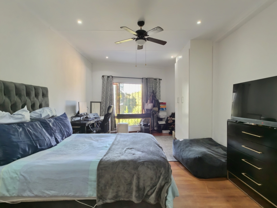 5 Bedroom Property for Sale in Northcliff Gauteng