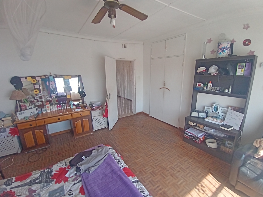 4 Bedroom Property for Sale in Glenanda Gauteng