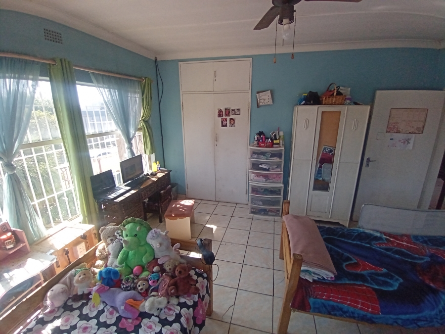 4 Bedroom Property for Sale in Glenanda Gauteng