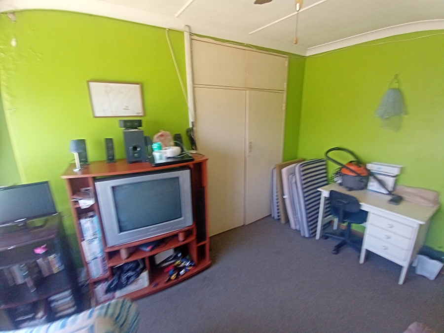4 Bedroom Property for Sale in Glenanda Gauteng