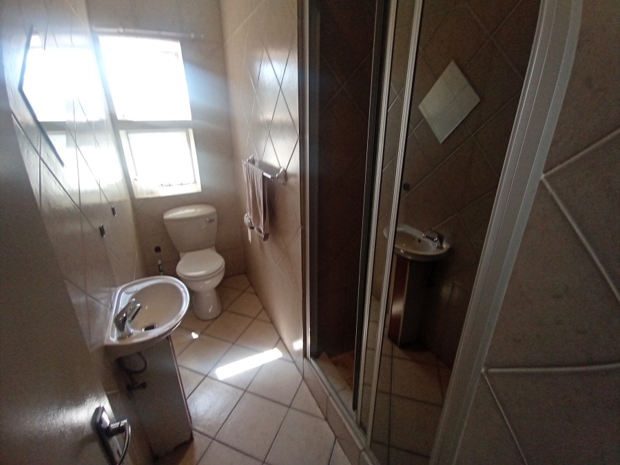 3 Bedroom Property for Sale in Oakdene Gauteng