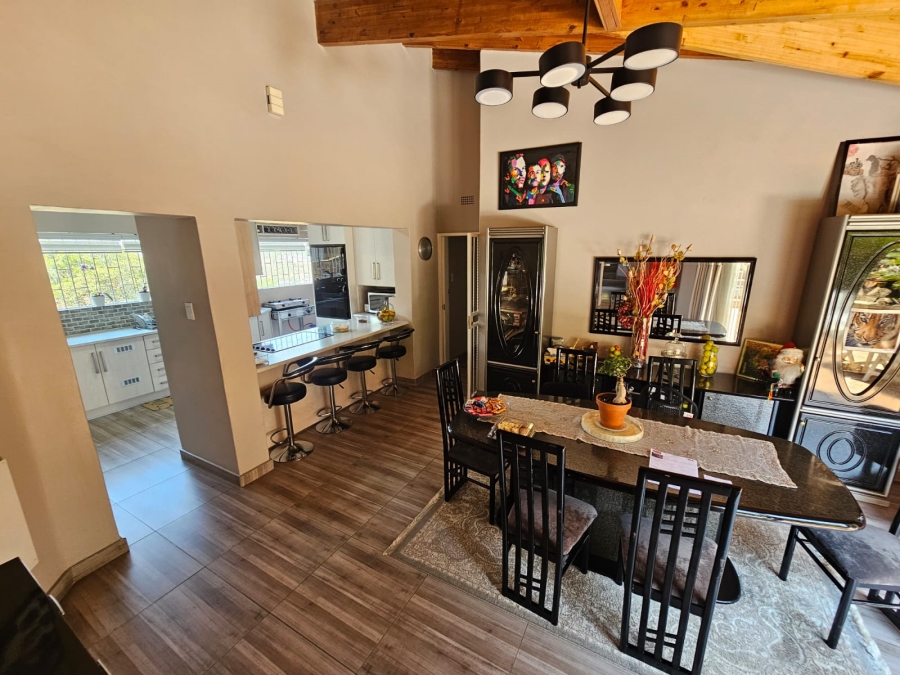 4 Bedroom Property for Sale in Bassonia Gauteng