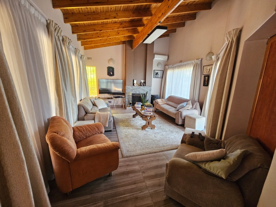 4 Bedroom Property for Sale in Bassonia Gauteng