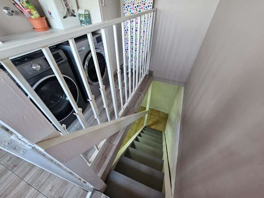 4 Bedroom Property for Sale in Bassonia Gauteng