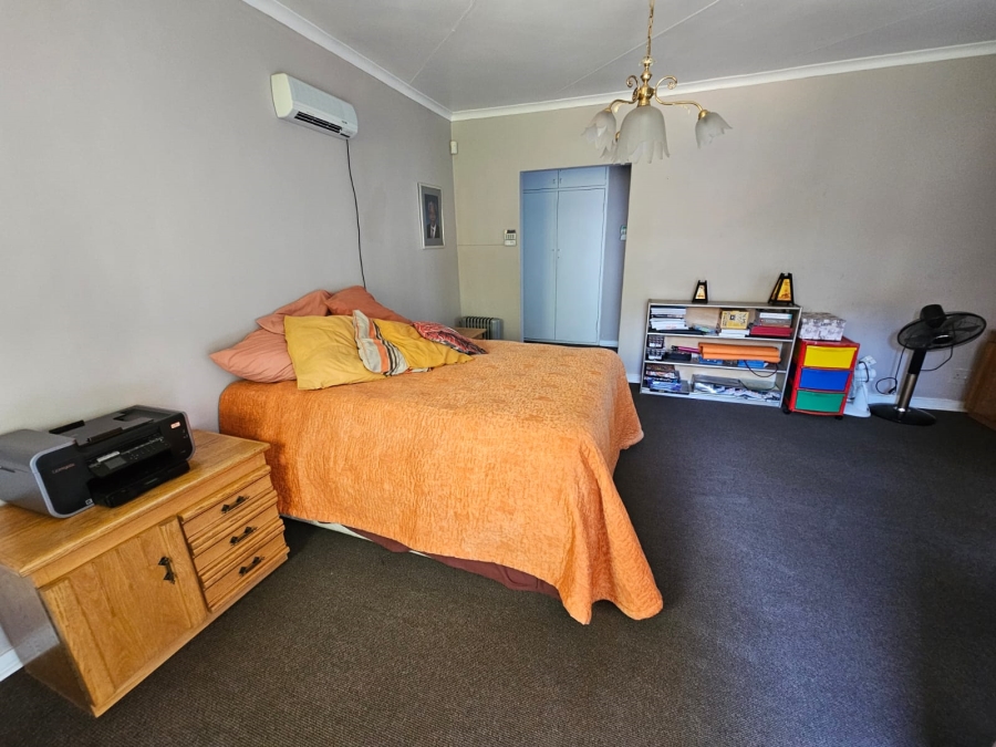 4 Bedroom Property for Sale in Bassonia Gauteng