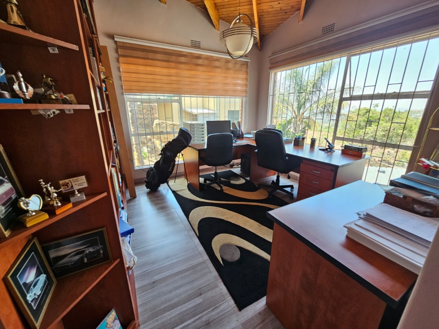 4 Bedroom Property for Sale in Bassonia Gauteng