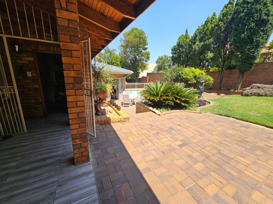 4 Bedroom Property for Sale in Bassonia Gauteng