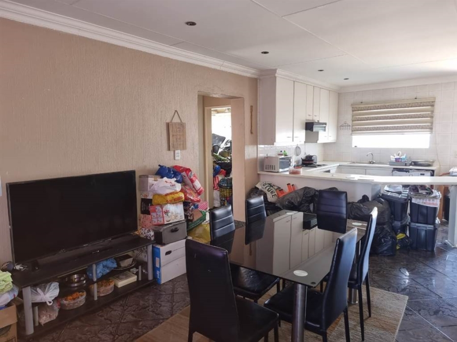 2 Bedroom Property for Sale in Raceview Gauteng