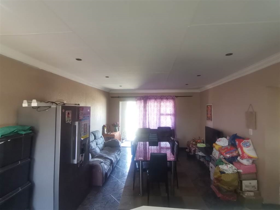 2 Bedroom Property for Sale in Raceview Gauteng