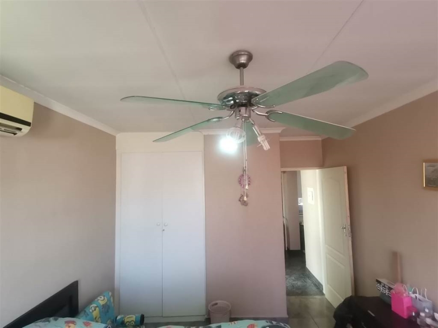 2 Bedroom Property for Sale in Raceview Gauteng