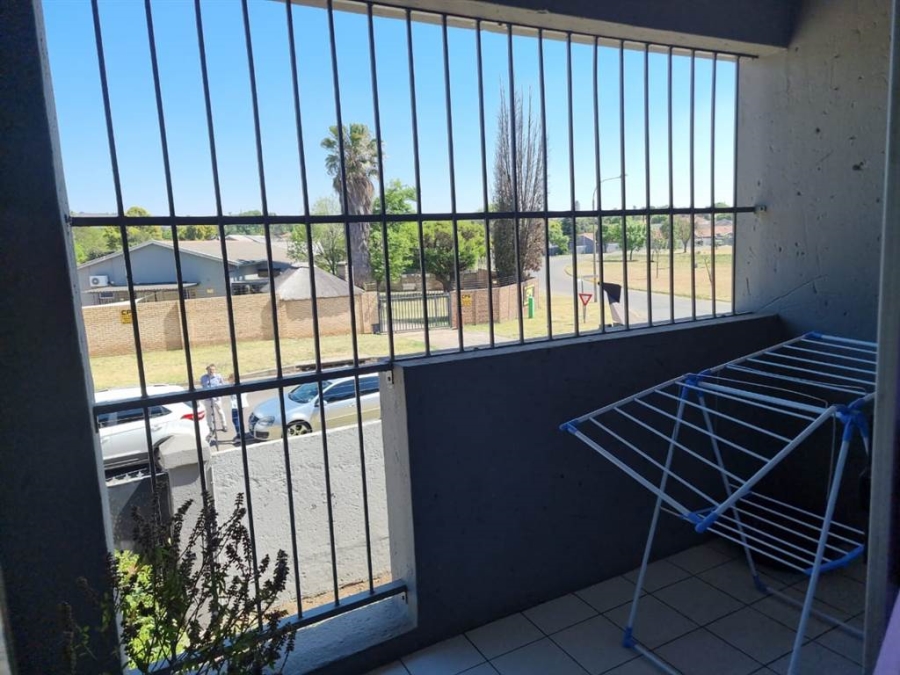 2 Bedroom Property for Sale in Raceview Gauteng