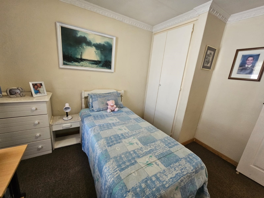 2 Bedroom Property for Sale in Albertsdal Gauteng