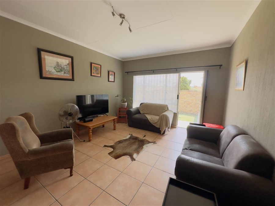 2 Bedroom Property for Sale in Verwoerdpark Gauteng