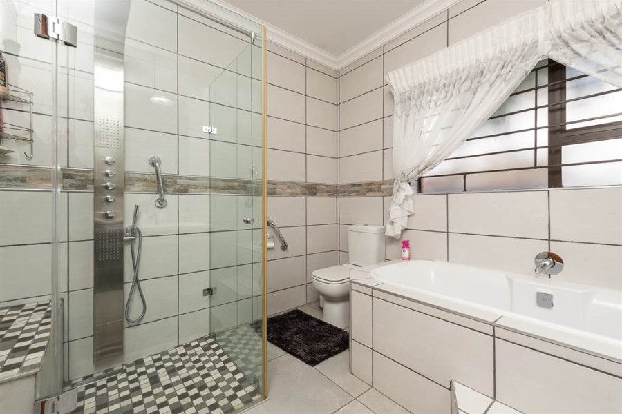 4 Bedroom Property for Sale in Meyersdal Nature Estate Gauteng