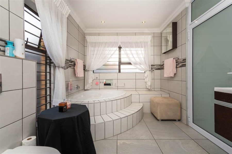 4 Bedroom Property for Sale in Meyersdal Nature Estate Gauteng