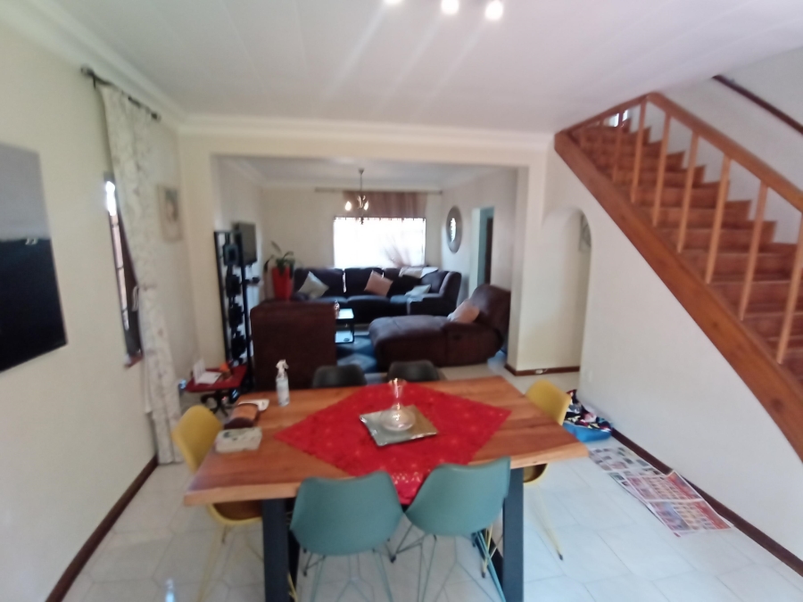 4 Bedroom Property for Sale in Bassonia Gauteng
