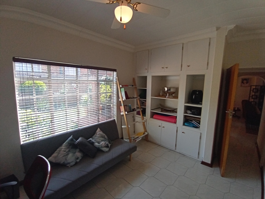 4 Bedroom Property for Sale in Bassonia Gauteng