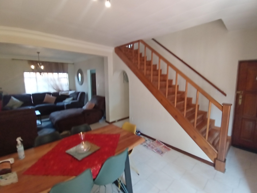 4 Bedroom Property for Sale in Bassonia Gauteng