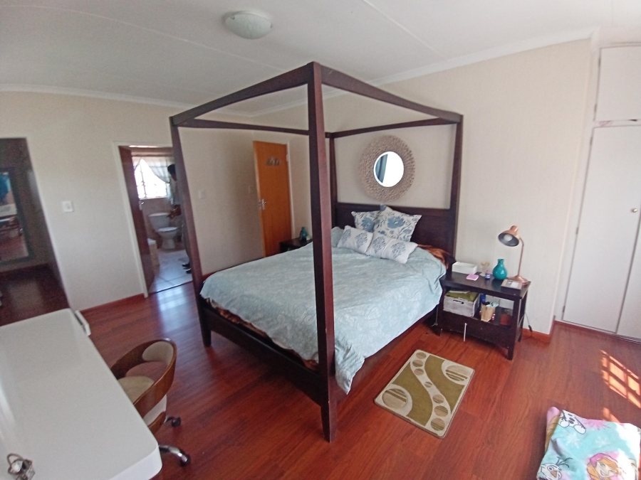 4 Bedroom Property for Sale in Bassonia Gauteng